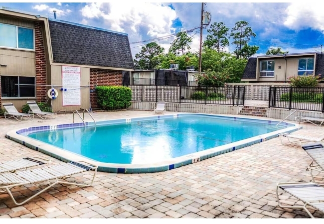1700 SW 16TH CT #K24 Condo photo 3