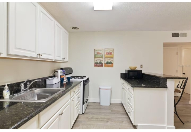 1700 SW 16TH CT #K24 Condo photo 4