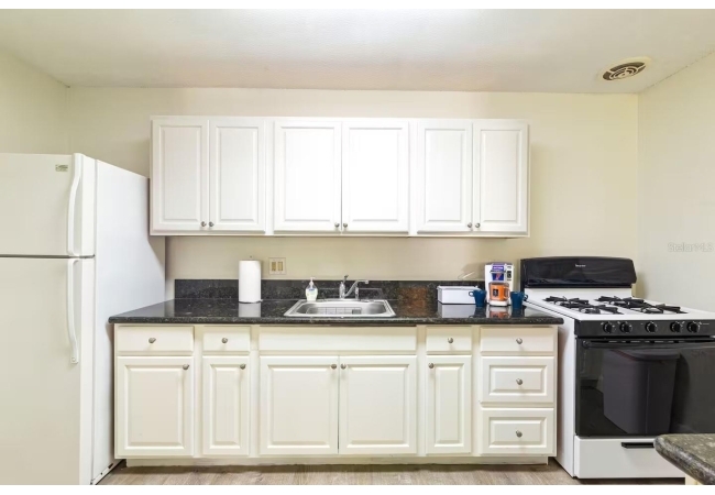 1700 SW 16TH CT #K24 Condo photo 5