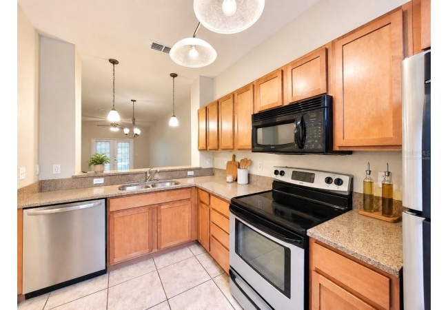 2508 SW 35TH PL #70 Condo photo 5