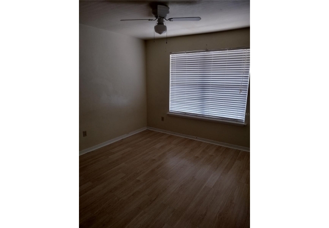 2360 SW ARCHER RD #510 Condo photo 8