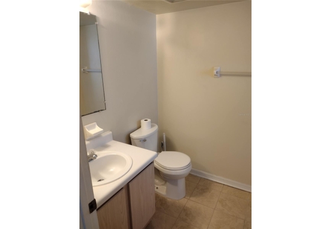 2360 SW ARCHER RD #510 Condo photo 9