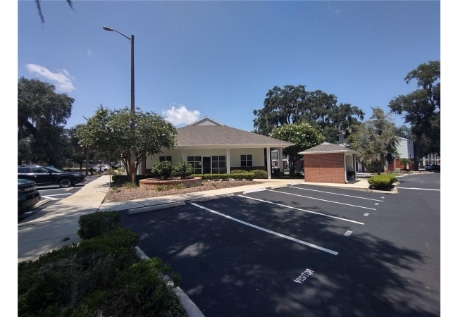 2360 SW ARCHER RD #510 Condo photo 17