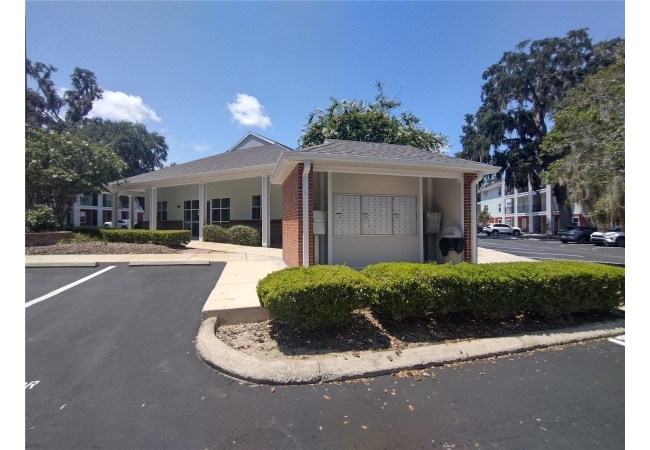 2360 SW ARCHER RD #510 Condo photo 18