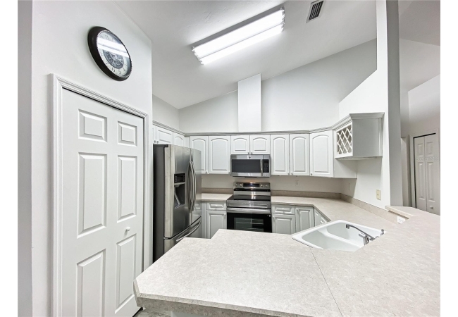 10301 SW 52ND AVE House photo 5