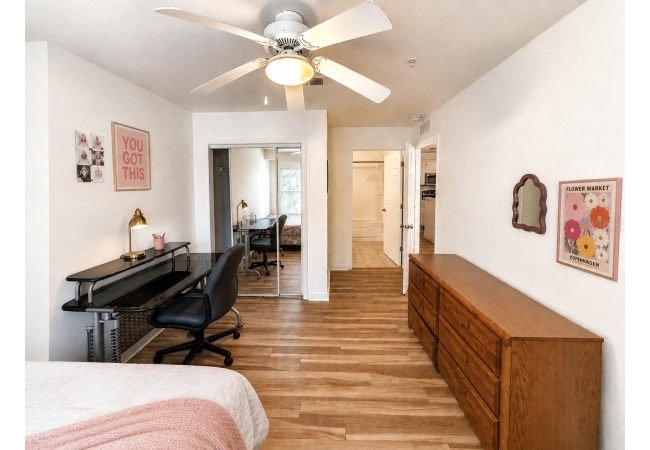 835 SW 9TH ST #210 Condo photo 14