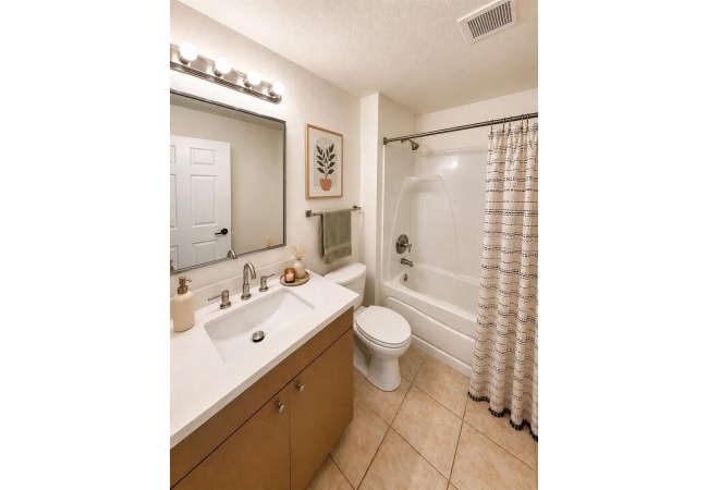 835 SW 9TH ST #210 Condo photo 15