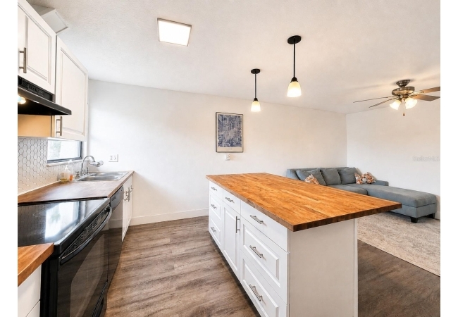 2811 SW ARCHER RD #Z242 Condo photo 8