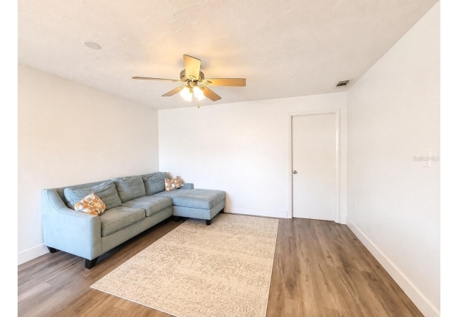 2811 SW ARCHER RD #Z242 Condo photo 10