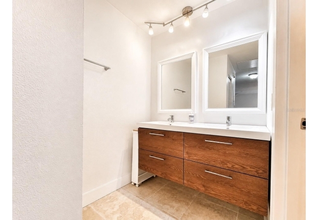2811 SW ARCHER RD #Z242 Condo photo 17