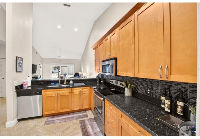 4700 SW ARCHER RD #127 Condo photo 8