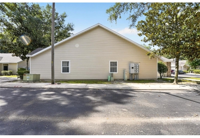 4700 SW ARCHER RD #127 Condo photo 40