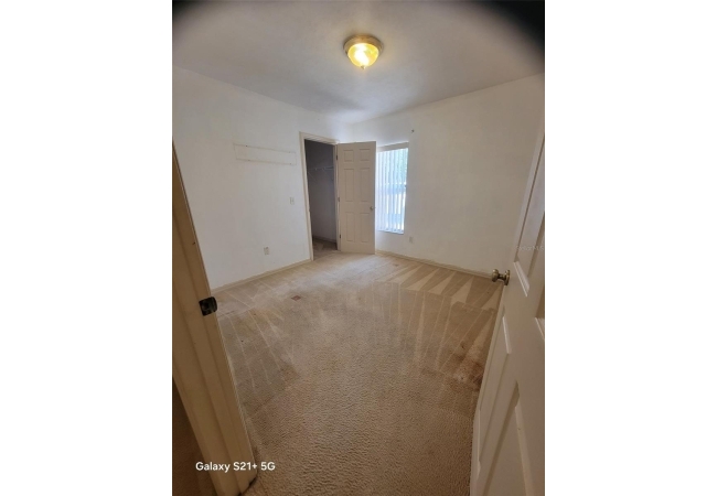 1517 NE 40TH PL House photo 16