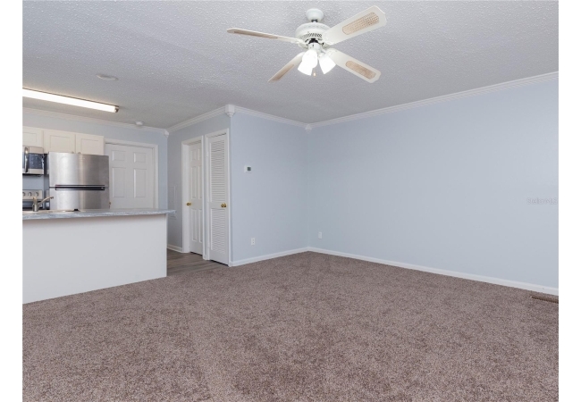 2905 SW ARCHER RD #4001 Condo photo 3