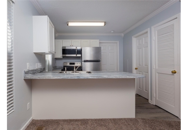 2905 SW ARCHER RD #4001 Condo photo 5