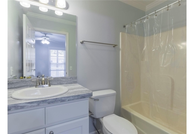 2905 SW ARCHER RD #4001 Condo photo 10