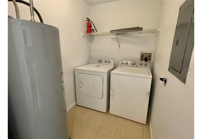 3921 SW 34TH ST #206 Condo photo 7
