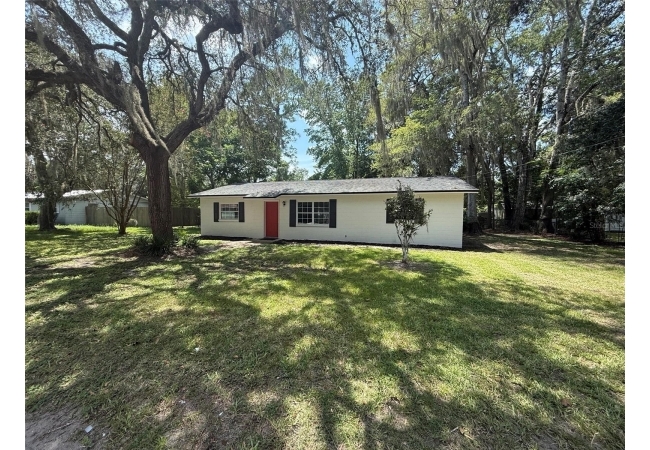 2100 SE 50TH ST House photo 1