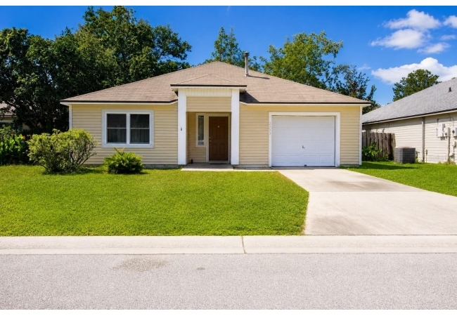 2523 NW 38 PL House photo 1