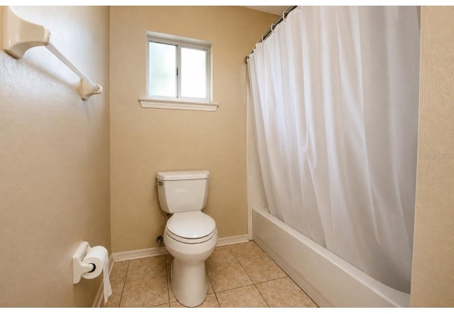 2523 NW 38 PL House photo 14