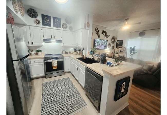 10000 SW 52ND AVE #D17 Condo photo 32