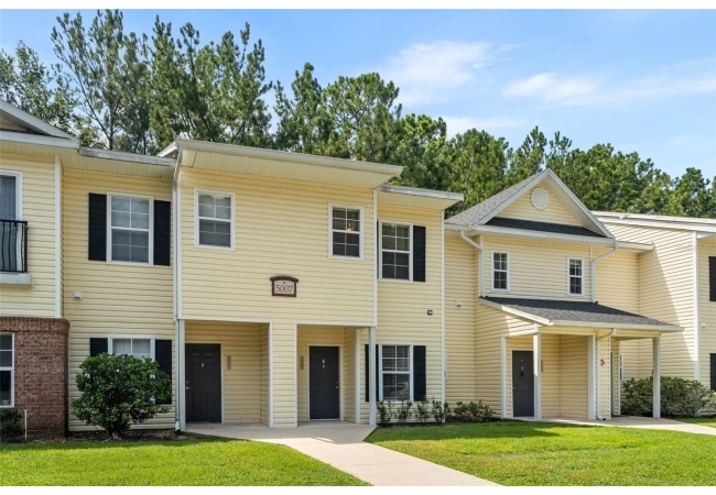 5007 NW 45TH RD #103 Condo photo 1