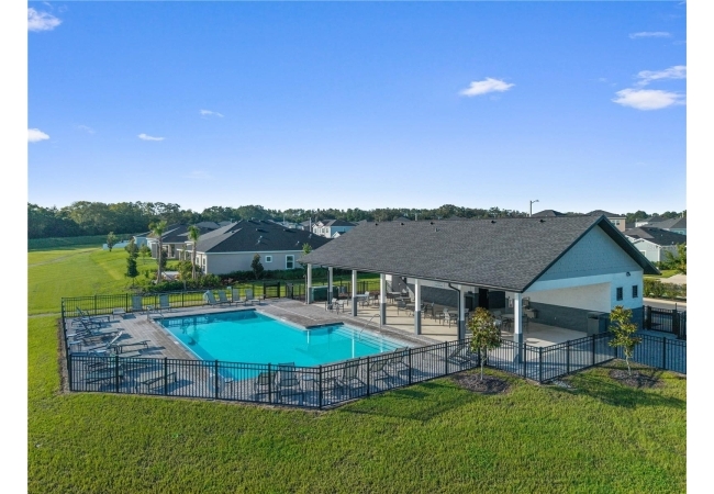 13669 NW CONVERGENCE BLVD House photo 44