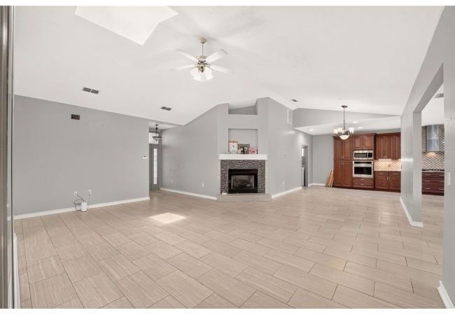 4345 NW 35TH ST House photo 5