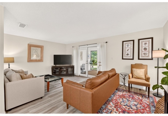 2842 SW 14TH DR #103 Condo photo 10