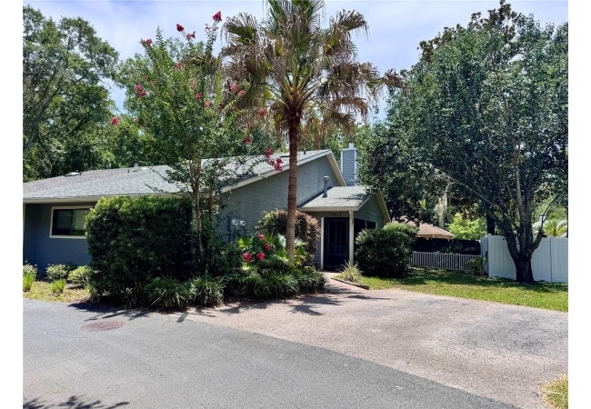 3915 NW 7TH PL House photo 1