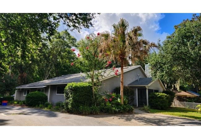 3915 NW 7TH PL House photo 14