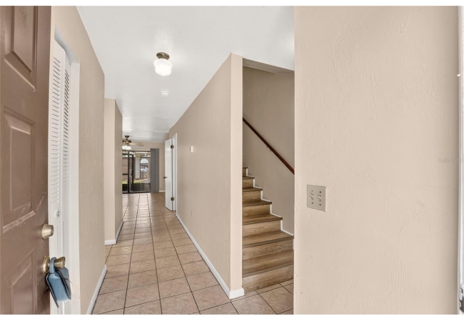 2635 SW 35TH PL #1506 Condo photo 4