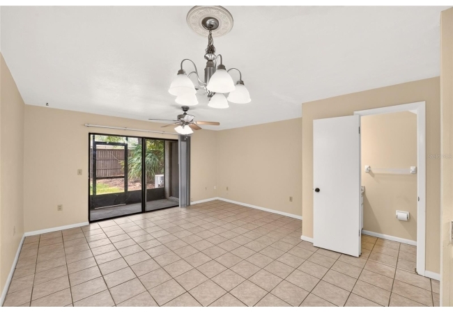 2635 SW 35TH PL #1506 Condo photo 7