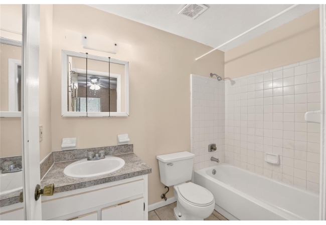 2635 SW 35TH PL #1506 Condo photo 32