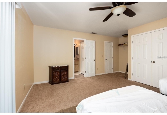 4704 SW 67TH TER Condo photo 14