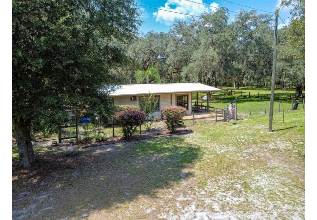 28622 N STATE ROAD 121 House photo 2