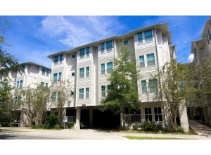 835 SW 9TH ST #109