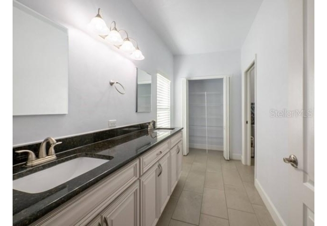 12604 NW 11 PL House photo 10