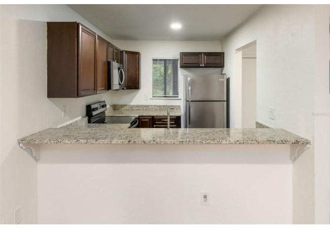 89 SE 16TH AVE #P302 Condo photo 5