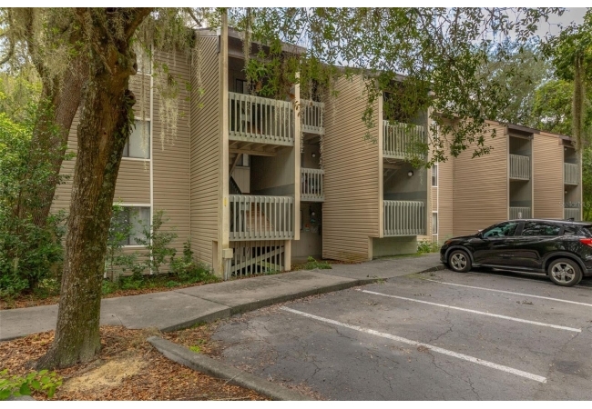 83 SE 16TH AVE #E202 Condo photo 1