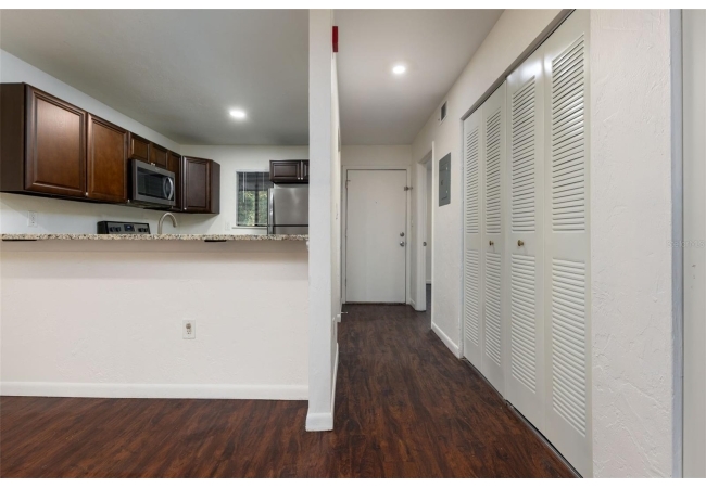 83 SE 16TH AVE #E202 Condo photo 7