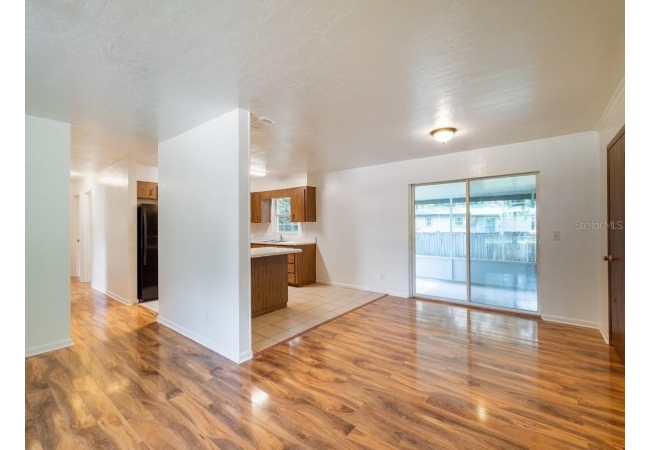 25351 SW 7 AVE House photo 3