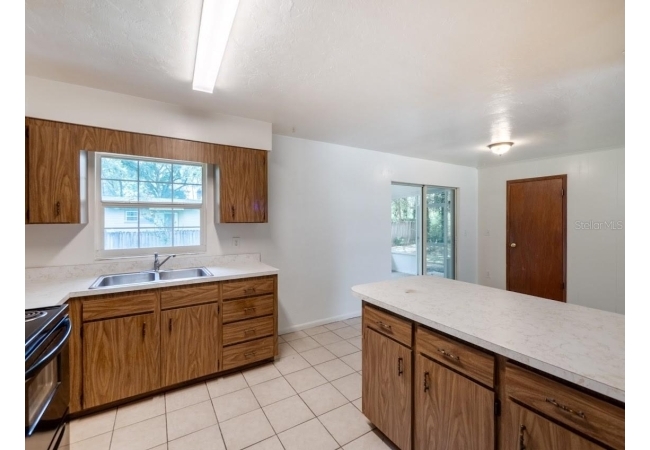 25351 SW 7 AVE House photo 8