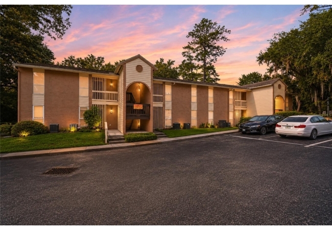 1810 NW 23RD BLVD #230 Condo photo 1