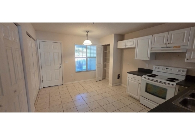 4618 SW 48TH WAY #112 Condo photo 6