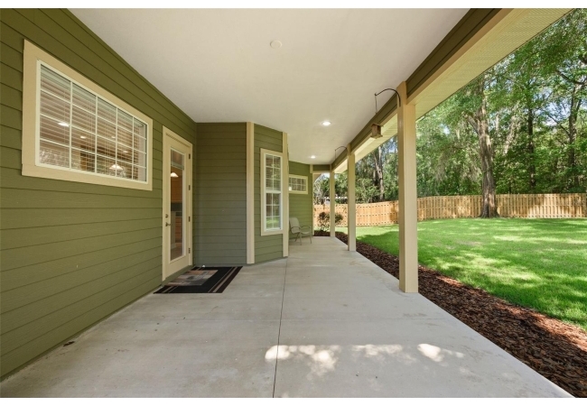 7560 WHITE OAKS RD House photo 26