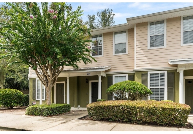 2508 SW 35TH PL #Q98 Condo photo 1