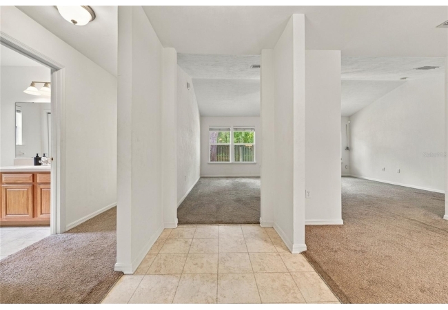 12104 NW 162ND DR House photo 9