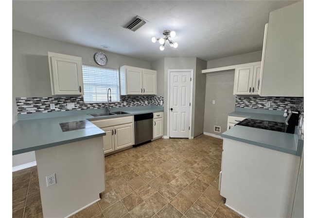 25184 NW 9TH RD House photo 5