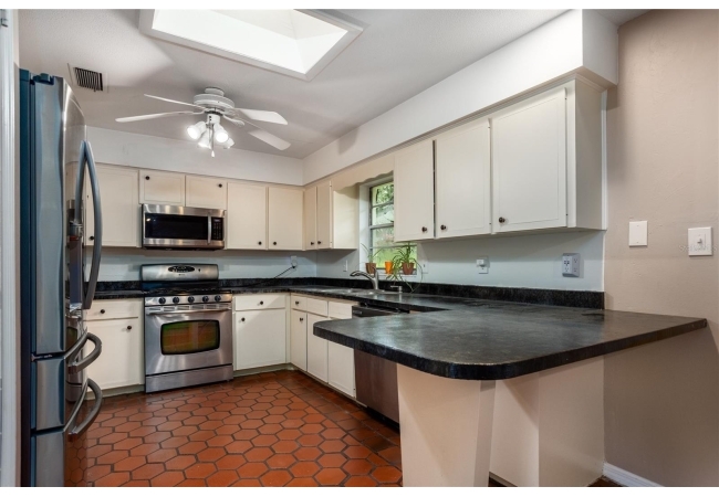 12015 SW 5TH AVE House photo 6